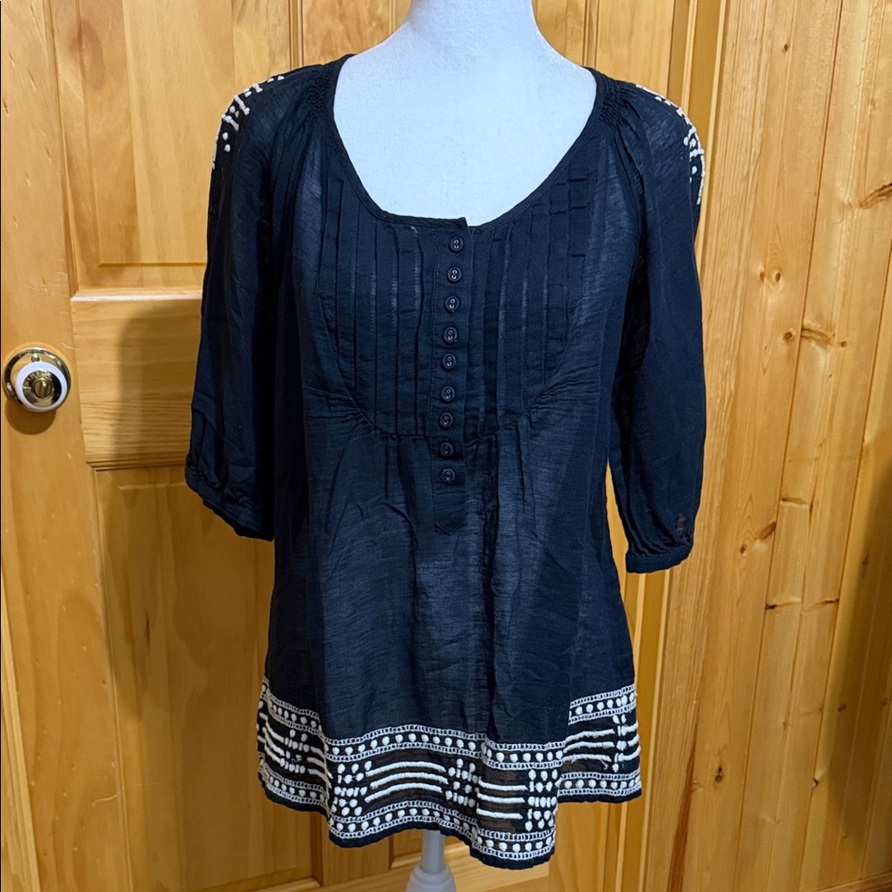 Banana Republic Black with White Embroidered Trim Linen Blend Button-Front Tunic